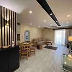 Great Apartament Near Lake & Blloku Area